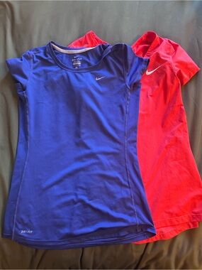Nike Dri-FIT Short Sleeve Tees - Blue & Red